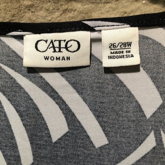 Cato size 26/28W Cross-Front Pullover Top Black & White - Picture 6 of 10